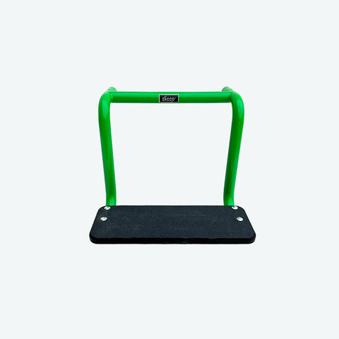 Sacco mushing stand in the color green